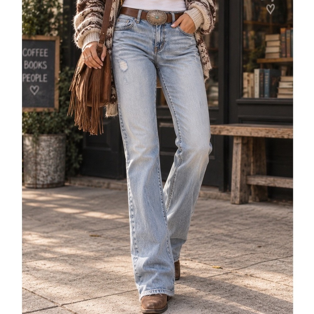 American Eagle Vintage Boyfriend 77 Light Wash Distressed Relaxed Jeans Women 10